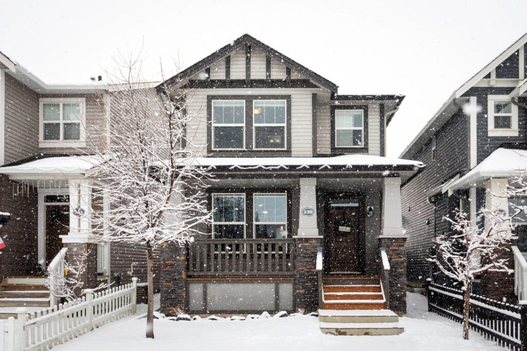 Sold: 230 Williamstown Close, Airdrie, AB T4B 0X9