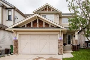 Sold: 6 Kingsland Way SE, Airdrie, AB T4A 0A5